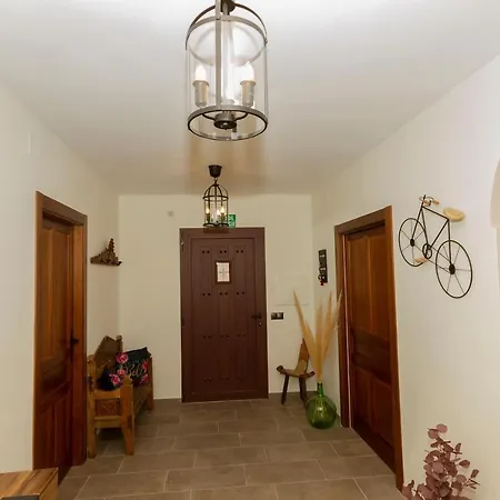 La Bretona Летний дом Muelas del Pan