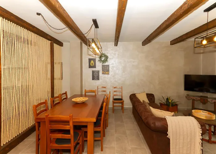 منزل ريفي La Bretona Muelas del Pan