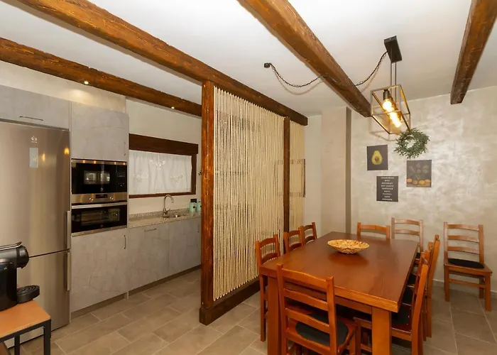 منزل ريفي La Bretona Muelas del Pan