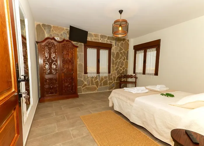 منزل ريفي La Bretona *